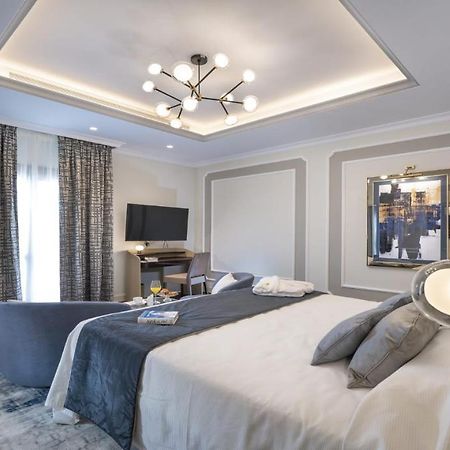 Royal Suite At The San Roque Club Buitenkant foto