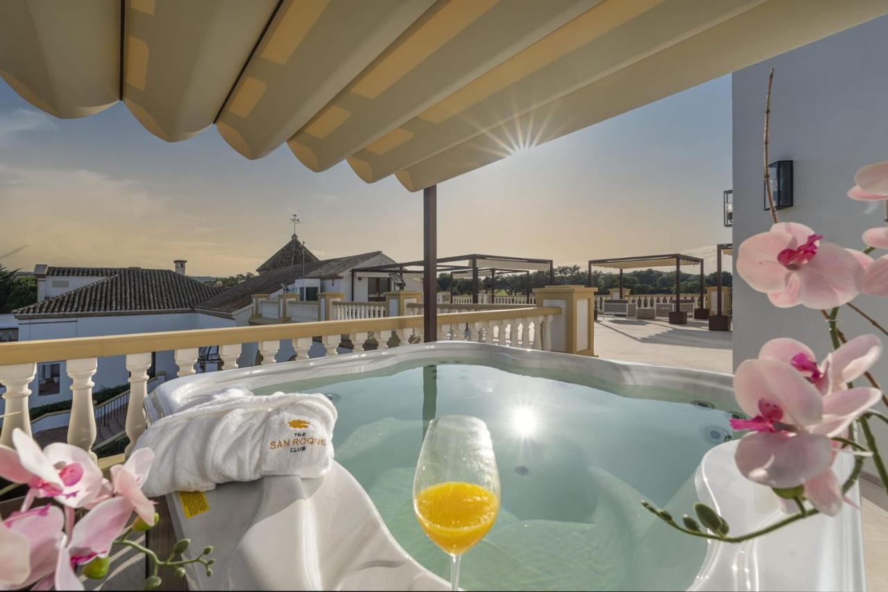 Royal Suite At The San Roque Club Buitenkant foto